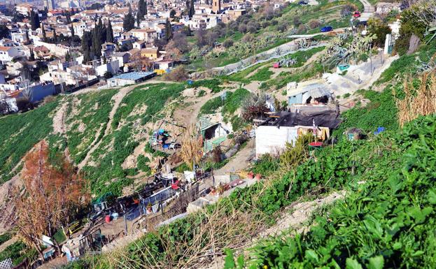 Así es el barrio 'troglodita' y 'okupa' de Granada