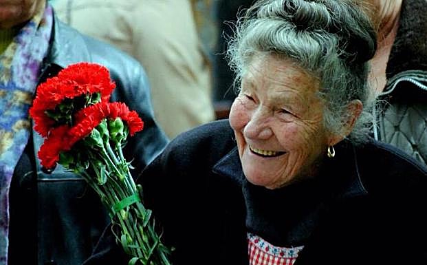 Adiós a Encarna, uno de los rostros más conocidos de Granada