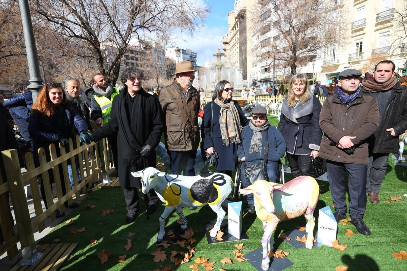 Exposición de más de 20 esculturas de fibra de vidrio en tamaño natural de corderos diseñadas por el escultor Miguel Moreno y decoradas por artistas, una muestra en Puerta Real