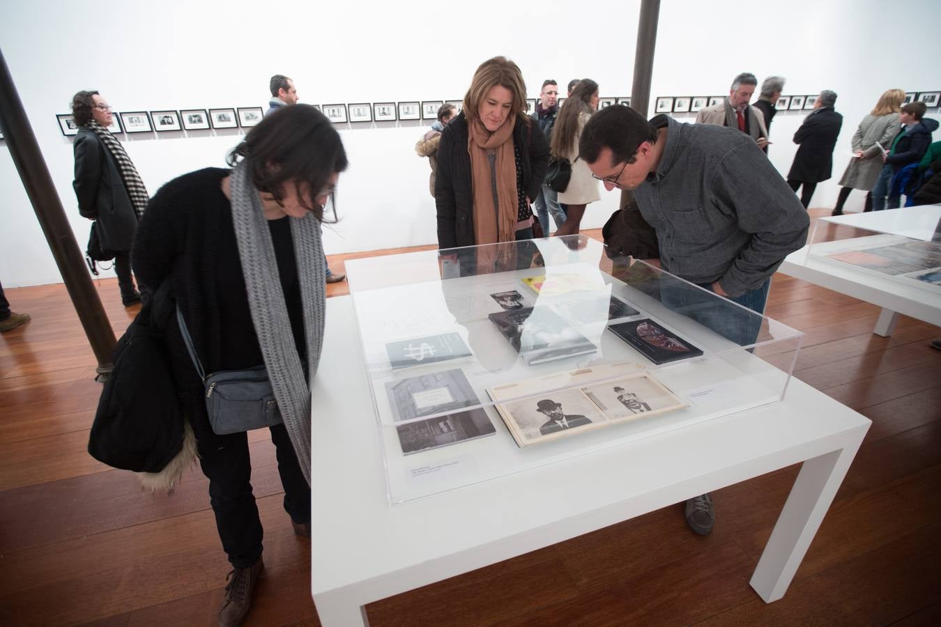 El museo acoge una retrospectiva del artista estadounidense que presentó batalla a la dictadura del instante decisivo