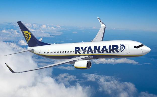 Ryanair convoca 50 puestos para auxiliar de vuelo en Granada: fecha y requisitos