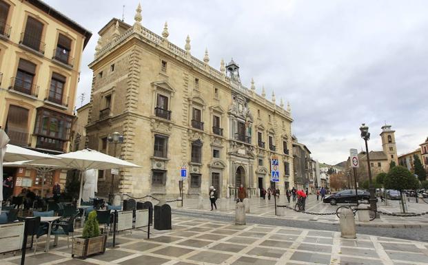 Sede del Tribunal Superior de Justicia de Andalucía, Ceuta y Melilla, que está en Granada. 