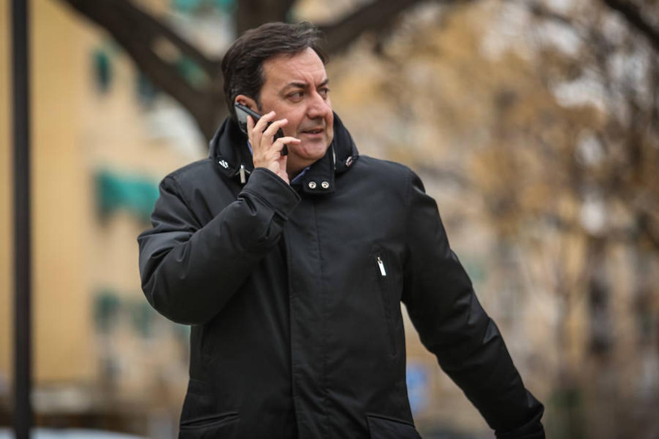 Esta actuación se ha producido en el marco de una operación por supuesto blanqueo de dinero procedente de fichajes del expresidente del club Quique Pina, que fue detenido esta mañana en Murcia