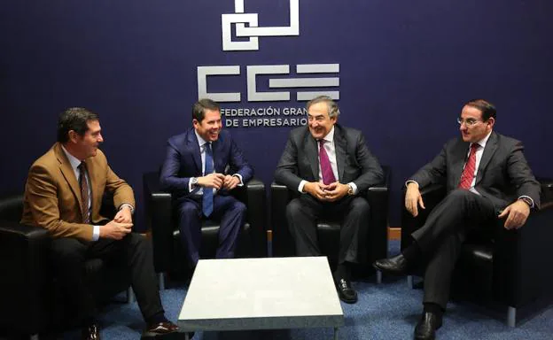 De izquierda a derecha, Antonio Garamendi (Cepyme), Gerardo Cuerva (CGE), Juan Rosell (CEOE) y Javier González de Lara (CEA). 