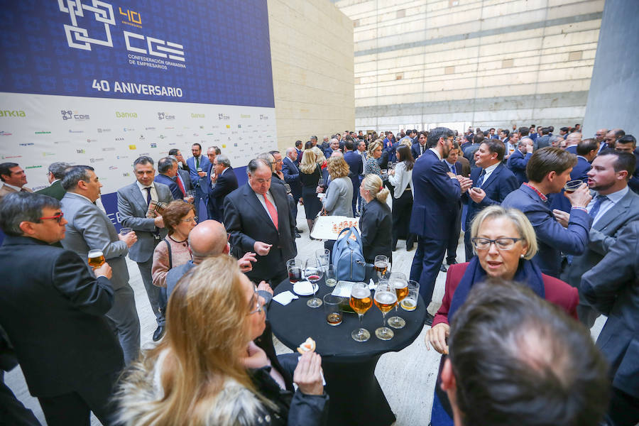 La Confederación de Empresarios celebra su cuarta década de vida con una jornada de trabajo y fiesta en la sede territorial del Bankia.