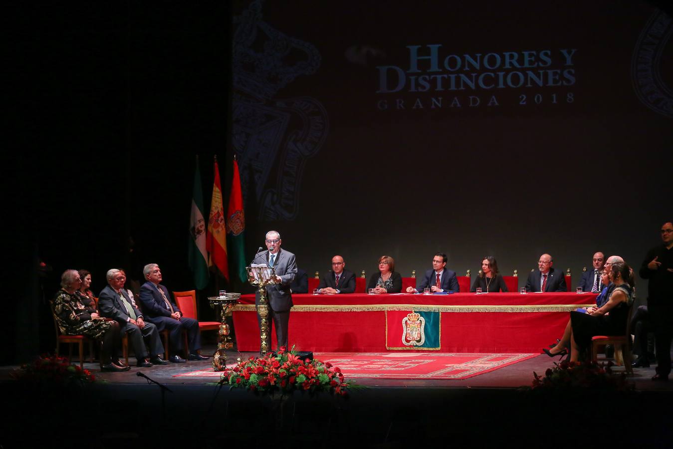 Brillante entrega de distinciones del ayuntamiento de la capital con la celebración de San Cecilio