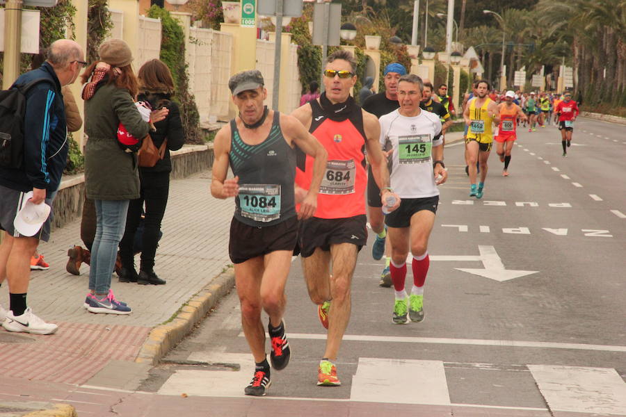 Han invertido 1 hora, 3 minutos y 30 segundos y 1.17:18, respectivamente, en recorrer los 21.097 metros en una prueba con más de 4.600 participantes