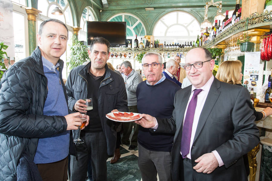 Las Titas acoge las novenas jornadas en las que Granada festeja en origen de sus mejores platos