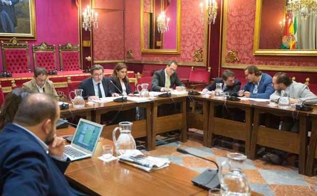Reunión de la comisión delegada de Economía del Ayuntamiento de Granada. 