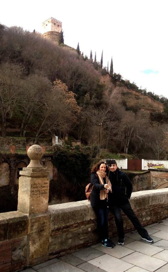 San Valentín es buen momento para paseos románticos junto al Darro, bajo las almenas de la Alhambra, y vivir paisajes para el amor 