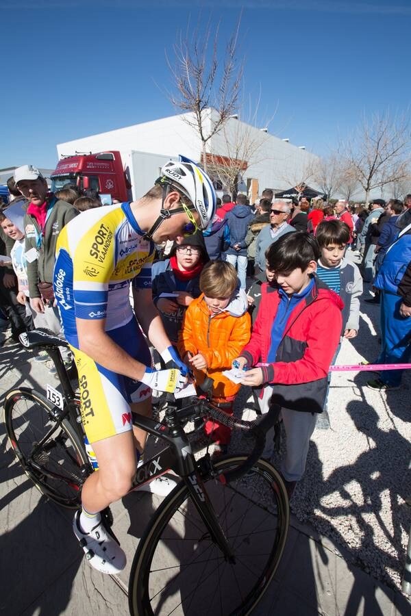 El holandés Wout Poels consigue la victoria en la llegada a Las Allanadas y se convirte en el nuevo líder de la ronda andaluza