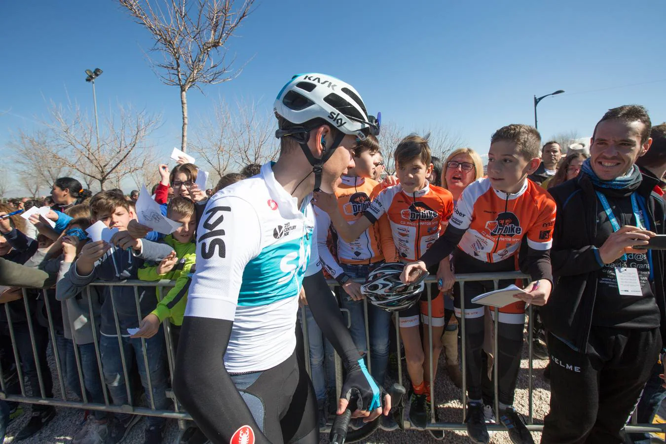 El holandés Wout Poels consigue la victoria en la llegada a Las Allanadas y se convirte en el nuevo líder de la ronda andaluza