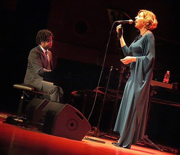 Sole Giménez y Jorge Pardo, durante la actuación. 