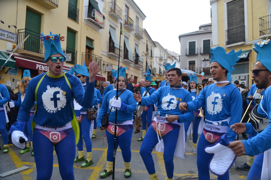 Afortunadamente los pronósticos no se cumplieron y el buen tiempo hizo que los alhameños y visitantes pudieran despedir el Carnaval 2018 con un estupendo ambiente