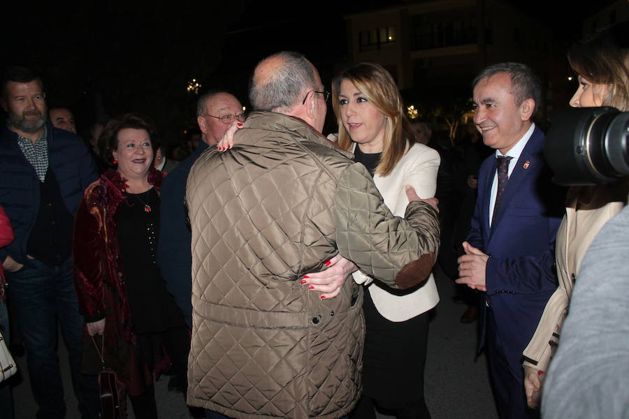 La presidenta de la Junta visita la Casa Palacio, donde se abrirá un centro de interpretación y un hotel | También muestra su apoyo a la asociación 'Abriendo Camino' que trabaja con menores discapacitados y asistió a su cena anual con más de 500 personas