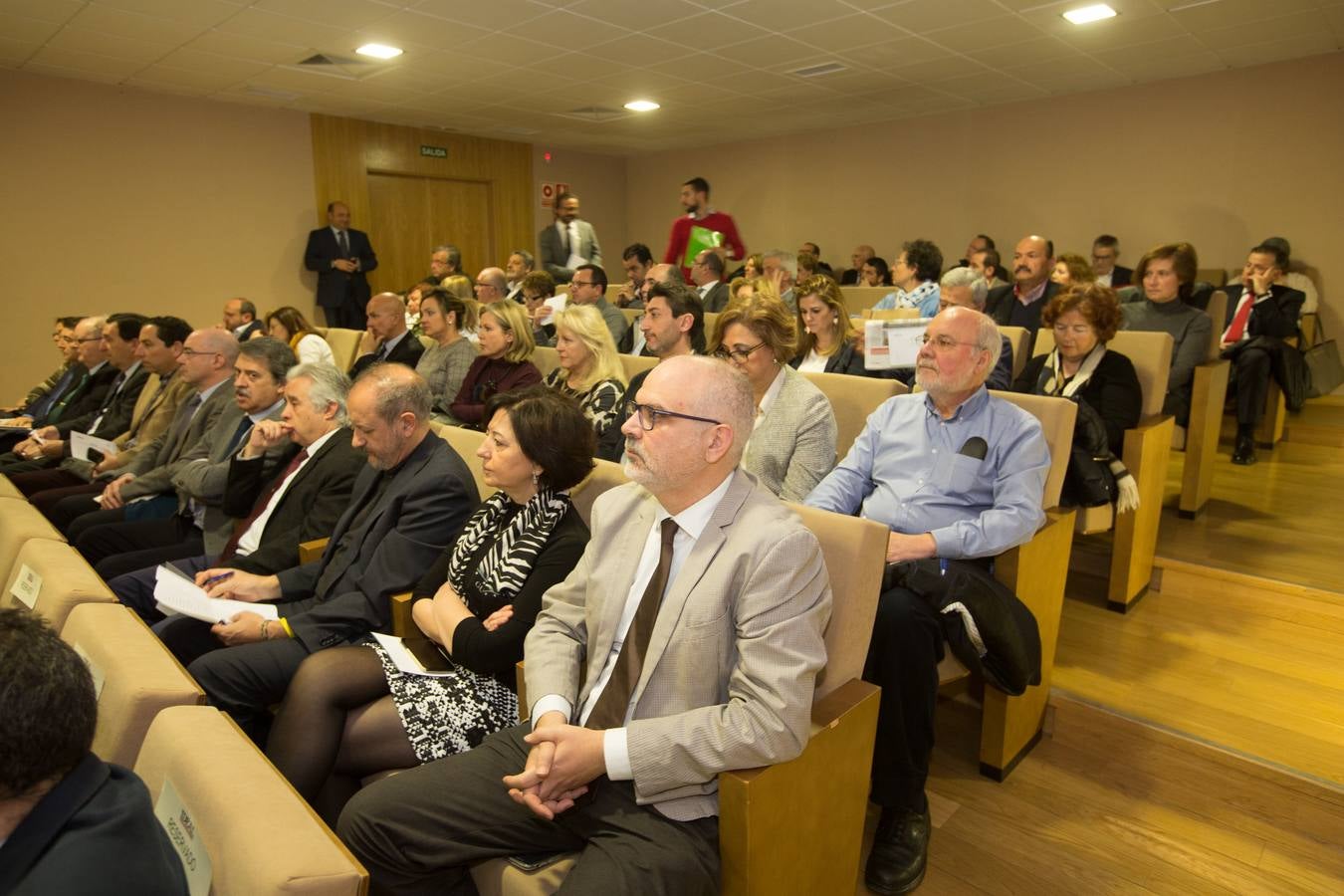 La consejera de Salud, Marina Álvarez, interviene en el Foro 'Los retos de la sanidad pública en Andalucía'