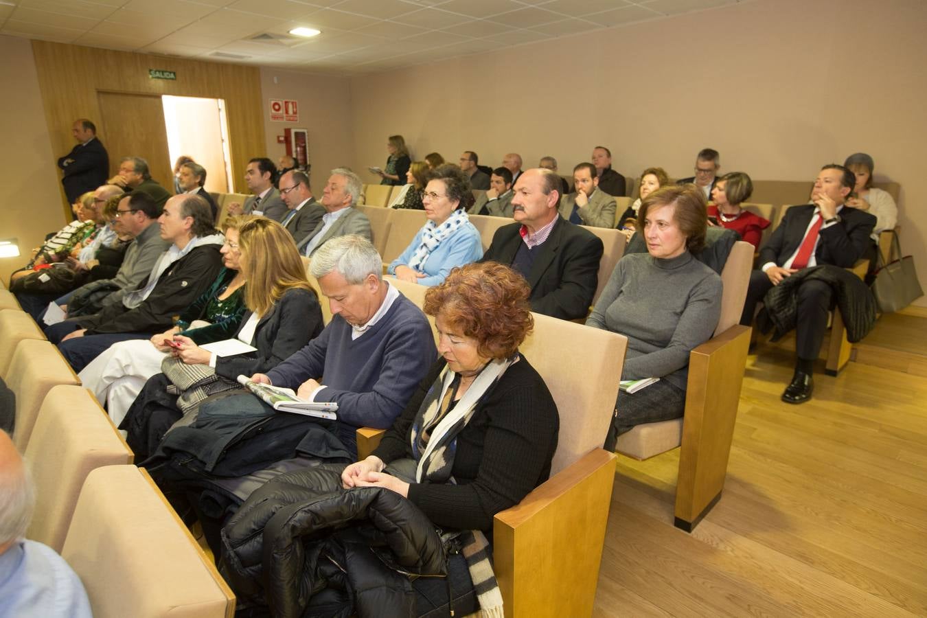 La consejera de Salud, Marina Álvarez, interviene en el Foro 'Los retos de la sanidad pública en Andalucía'