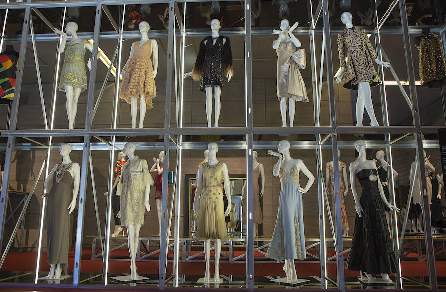 La empresaria presta 77 conjuntos de prêt-a-porter y Alta Costura al Museo del Traje