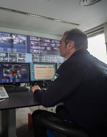 Imagen secundaria 2 - Salas de control en la jefatura de Policía Local en Huerta del Rasillo. 