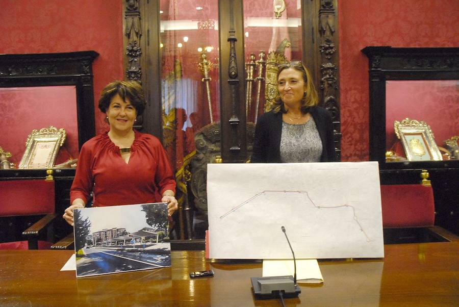 Telesfora Ruiz e Isabel Nieto en la presentación de la puesta en marcha del LAC. 06/03/2014