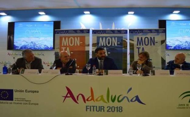 Presentación del I Congreso Internacional de las Montañas Cimas 2018 en Fitur. 