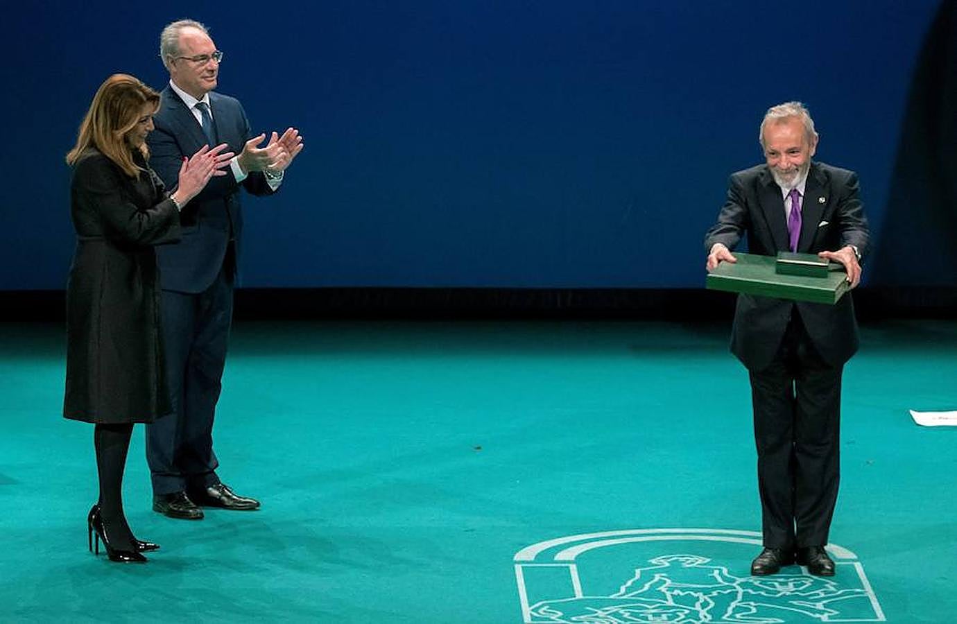 Andalucía celebra el día de la comunidad con un pleno institucional en el Parlamento y con el acto de entrega de medallas y de título de Hijo Predilecto de la región, presidido por la jefa del Gobierno andaluz, Susana Díaz
