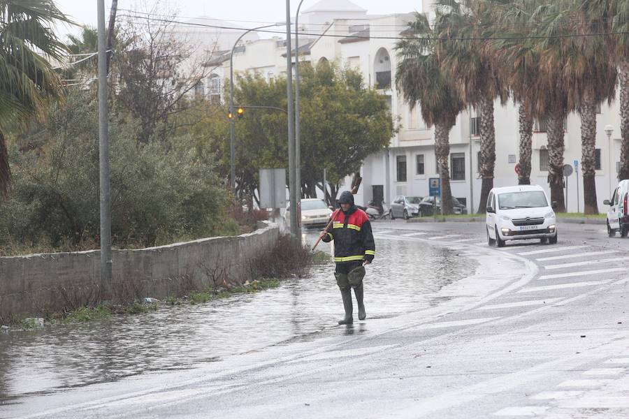 Las últimas precipitaciones han anegado la zona cercana al polígono de Alborán en Motril 