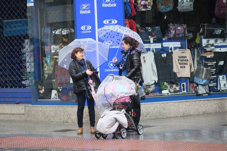 La Costa de Granada, en alerta naranja por lluvias