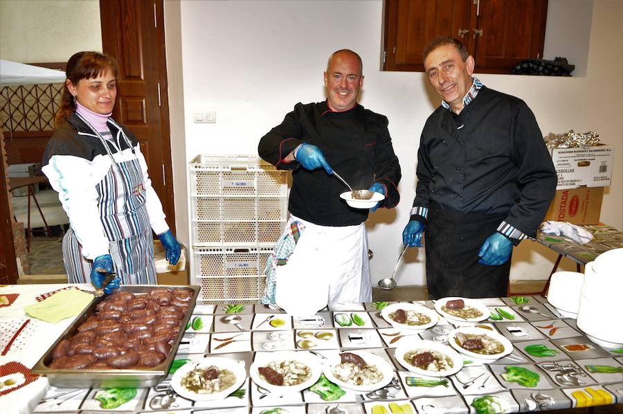 Dedican dos esculturas en bronce a García Lorca y Manuel de Falla
