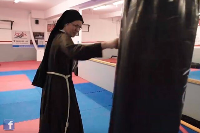Fotos: Así se preparan las monjas boxeadores de Polonia