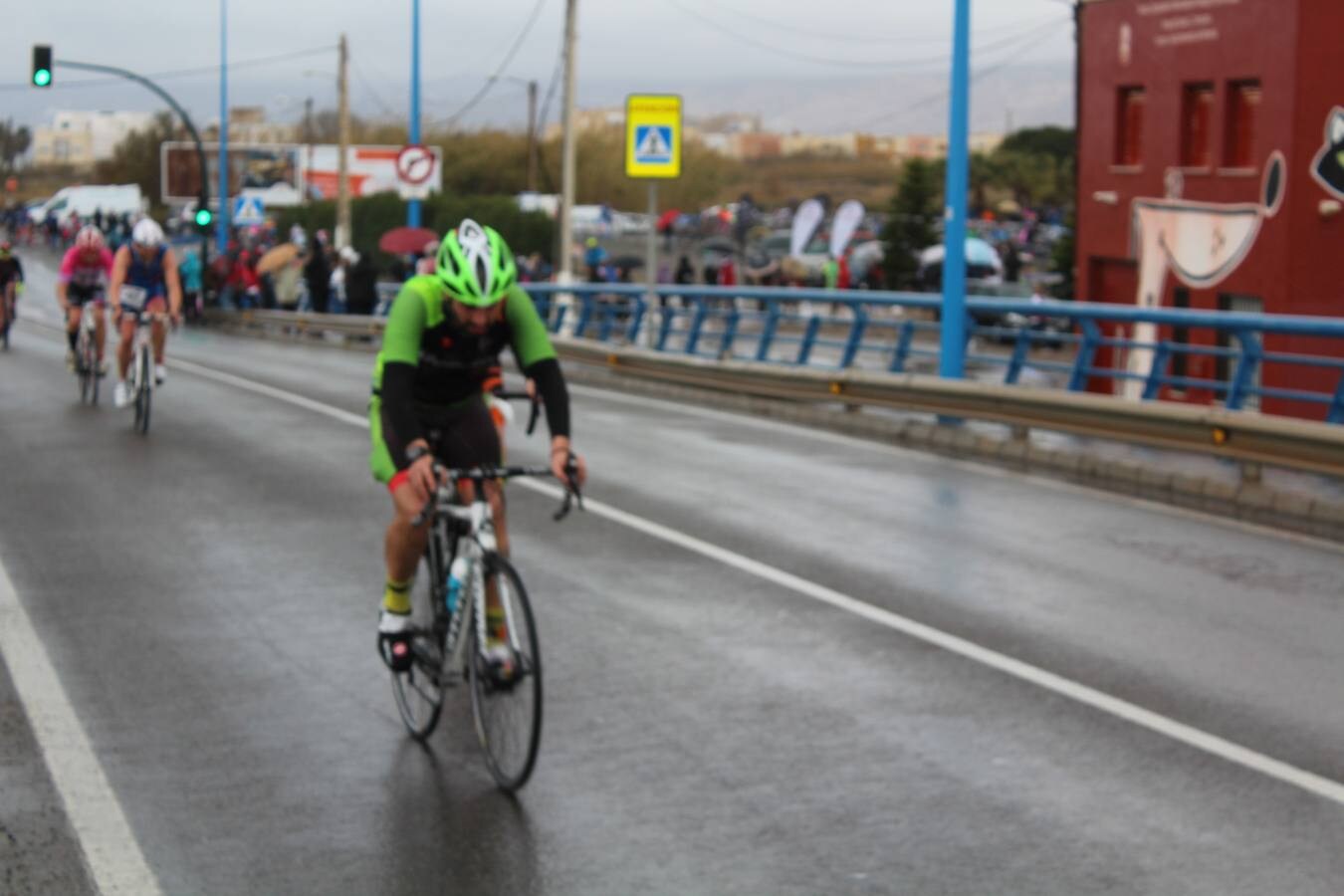 El VII 'Ciudad de Almería' se disputó con la lluvia y el frío como grandes protagonistas