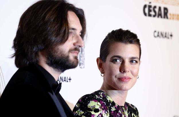 Carlota y Dimitri, en los premios del cine francés, el viernes. 