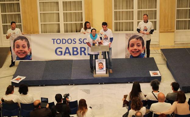 El Ayuntamiento de Almería convoca un pleno urgente por la muerte de Gabriel