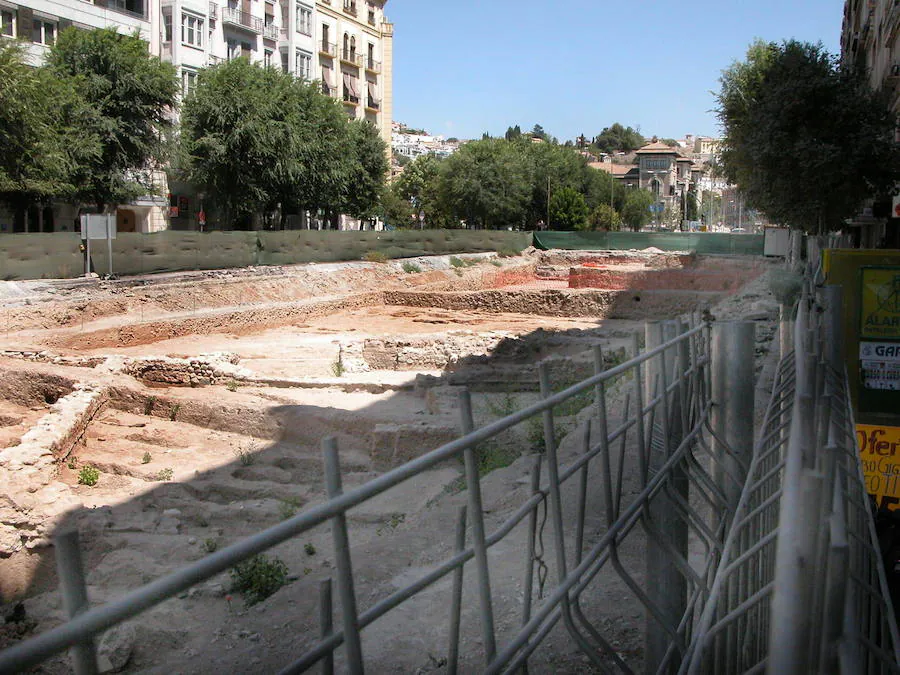 Los restos de la Plaza de Toros. 3,7 millones costó extraer los vestigios del coso del siglo XIX y los restos siguen inutilizados.