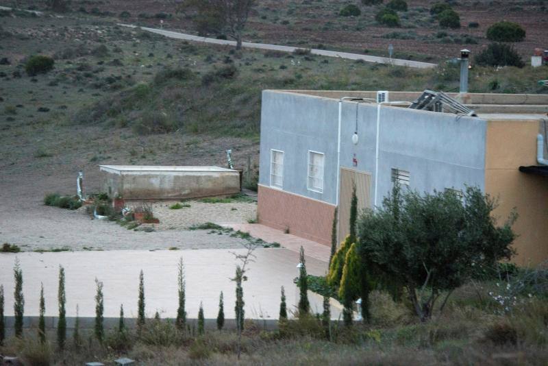 La Guardia Civil lo custodia desde este domingo, tras hallar el cadáver del pequeño