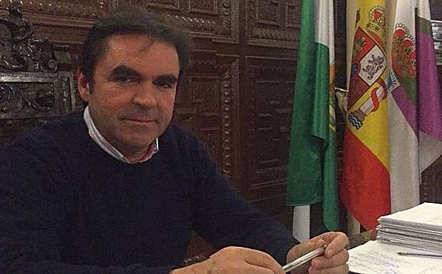 El Ayuntamiento de Porcuna aprueba una consulta sobre el alcalde