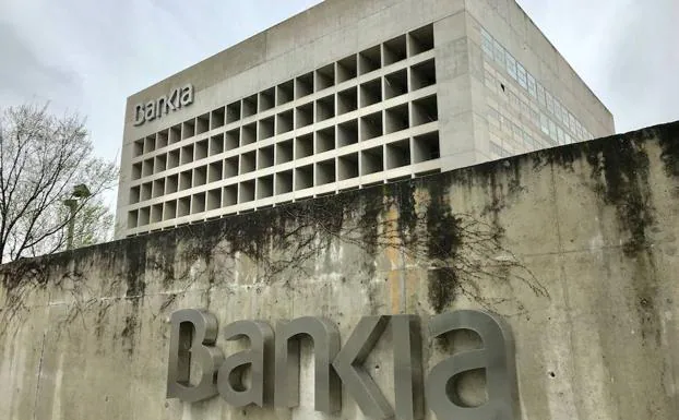 El emblemático 'cubo' ya es de Bankia.
