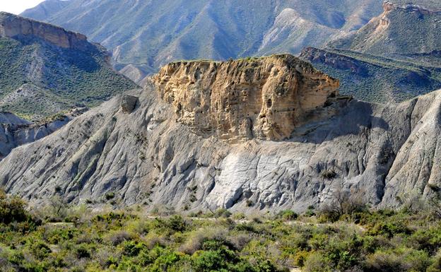 La belleza geológica de las áreas áridas de Tabernas