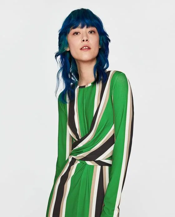 Fotos: Así es el vestido de Zara que se ajusta tengas la tallas que tengas