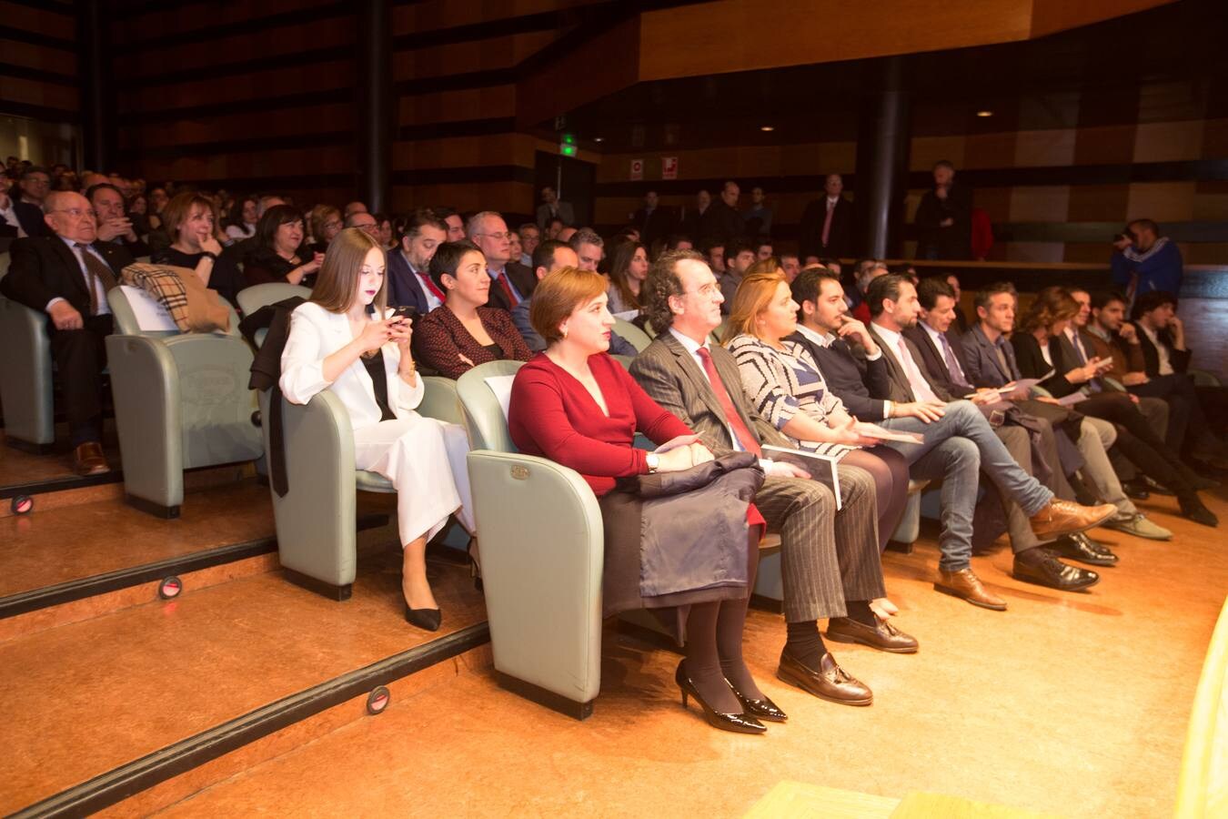 La Asociación Española de la Prensa Deportiva en Granada coronó anoche en el Auditorio de Caja Rural a los mejores atletas del 2017