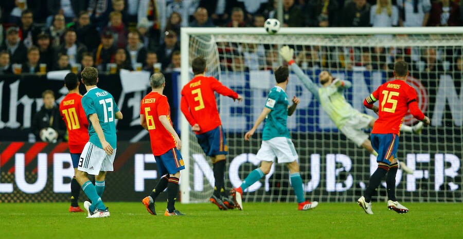 Sólo 7 jugadores se mantienen del último duelo entre ambos conjuntos, dominadores del fútbol mundial desde 2008, que fue resuelto por un zapatazo de Kroos.