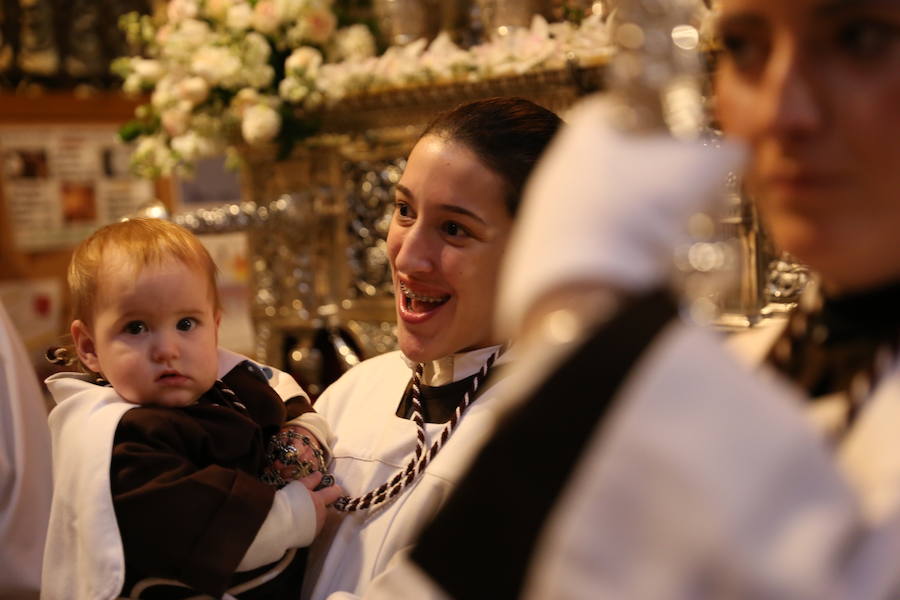 La junta de gobierno de hermandad Nuestro Padre Jesús Cautivo y Maria Santísima de la Encarnación ha retrasado su salida una hora