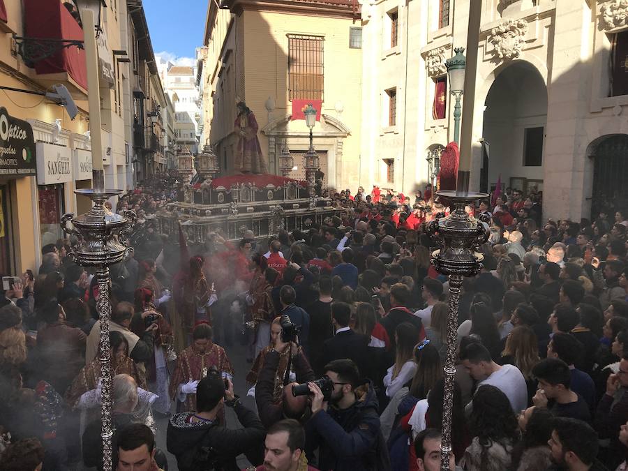 La cofradía del Rescate realiza este Lunes Santo una estación de penitencia especial, ya que la talla de su titular cumple trescientos años. Su confección se atribuye al círculo de los Mora (siglo XVIII).