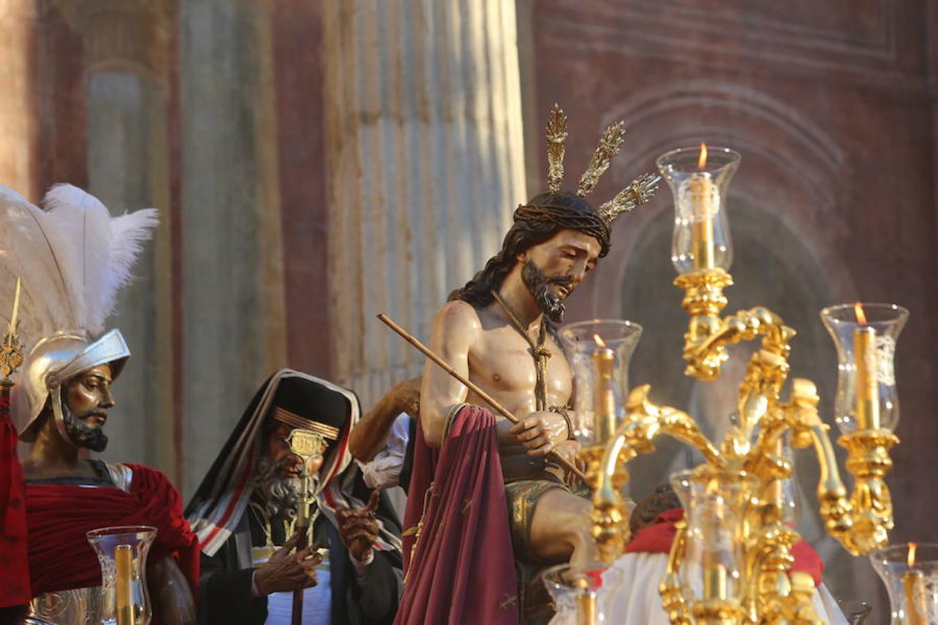 Cofradía del Señor de la Humildad, Soledad de Nuestra Señora y Dulce Nombre de Jesús, por las calles de la ciudad.