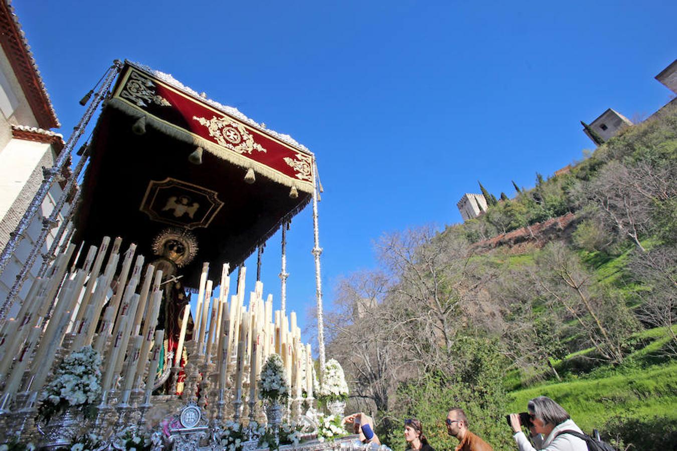 La Real Hermandad del Santo Via-Crucis, cofradía de Nazarenos de Nuestro Padre Jesús de la Amargura, María Santísima de las Lágrimas y Nuestra Señora de los reyes.