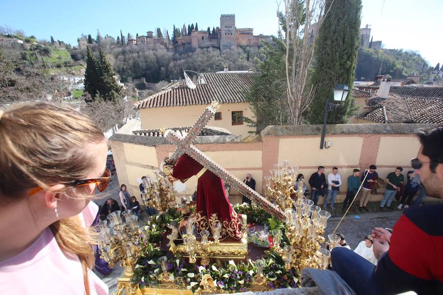 La Real Hermandad del Santo Via-Crucis, cofradía de Nazarenos de Nuestro Padre Jesús de la Amargura, María Santísima de las Lágrimas y Nuestra Señora de los reyes.