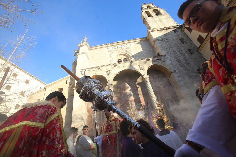 Cofradía del Señor de la Humildad, Soledad de Nuestra Señora y Dulce Nombre de Jesús, por las calles de la ciudad.