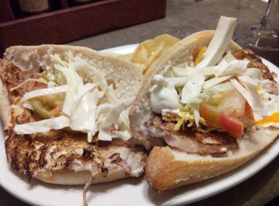 Los hay para todos los gustos; más o menos grandes, simples, con salsa o sin ella, sanos, calóricos, vegetarianos...