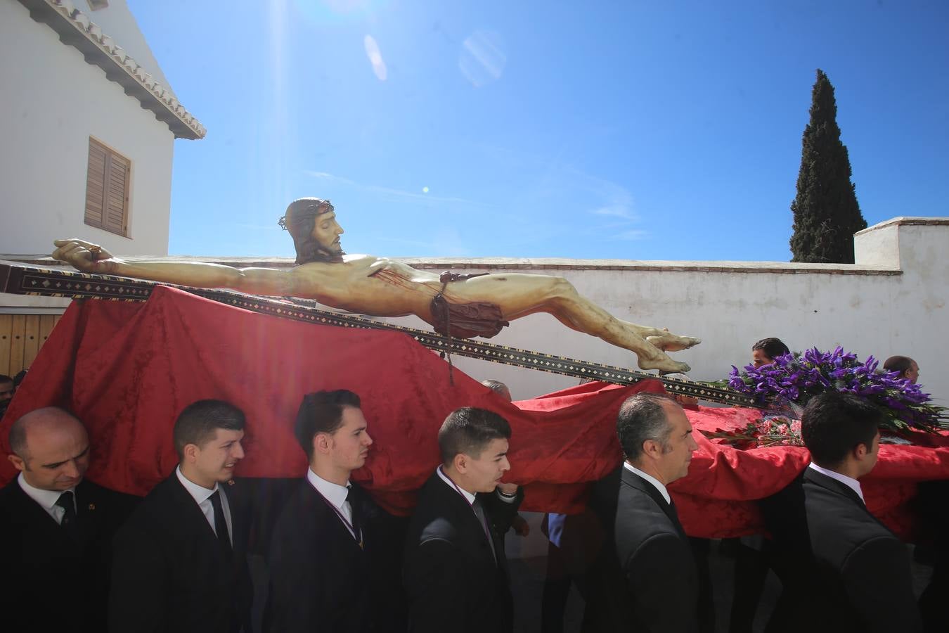 Traslado de la imagen del Cristo de la Misericordia desde el Albaicín al templo de San Pedro