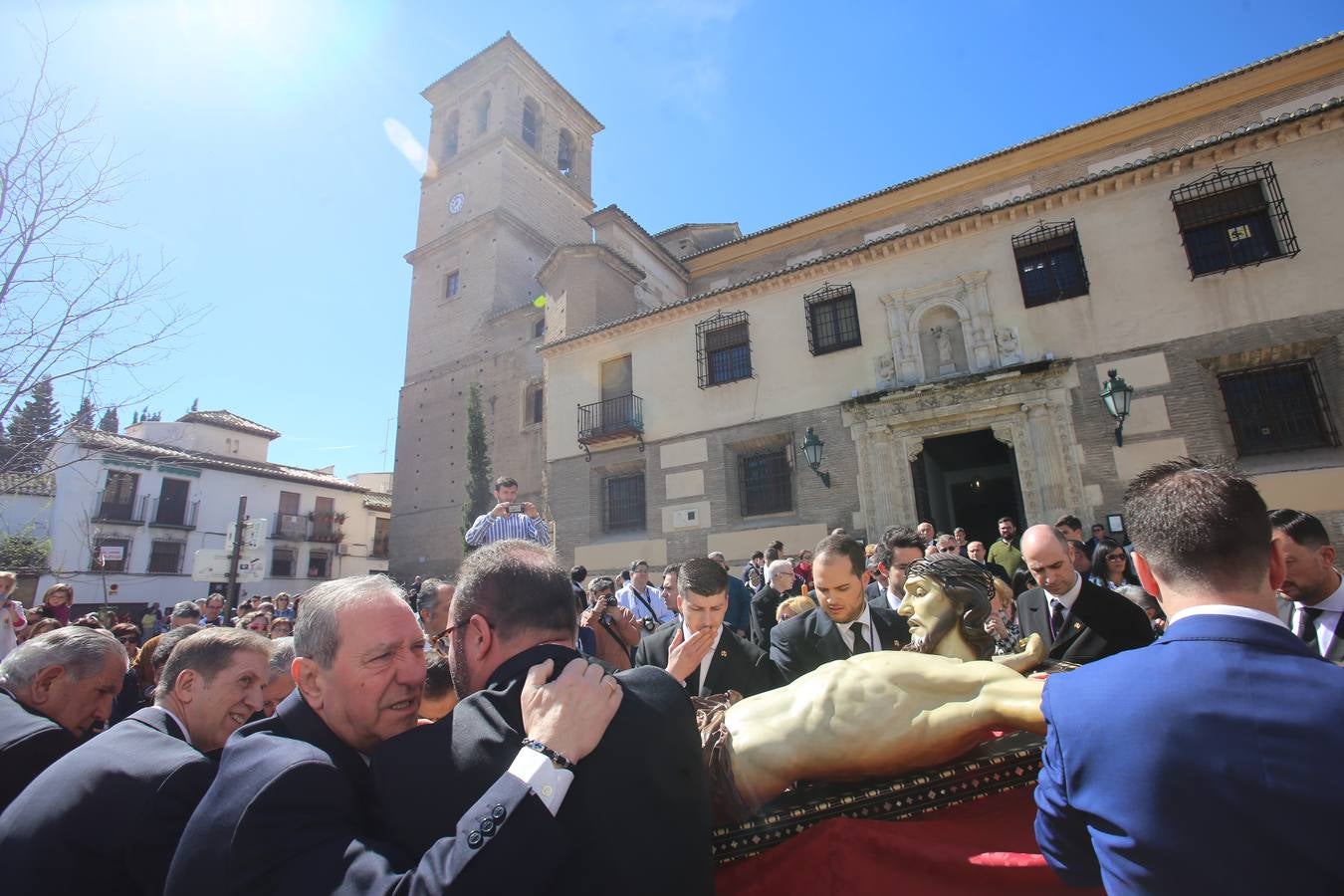 Traslado de la imagen del Cristo de la Misericordia desde el Albaicín al templo de San Pedro